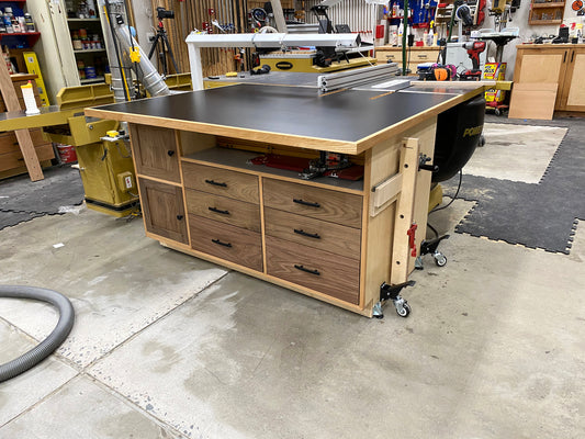 Outfeed-Assembly-Table